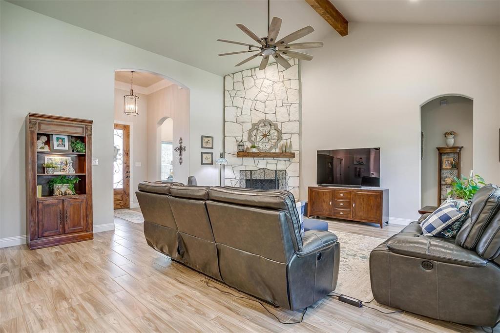 409 Glade Crest Road