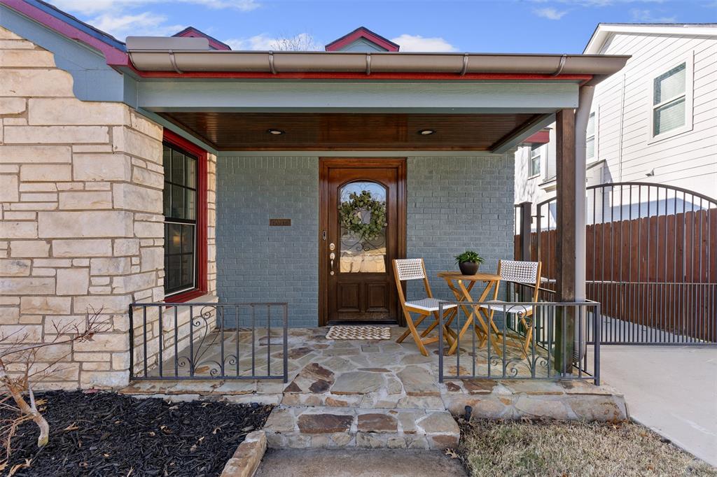 2548 Walsh Court