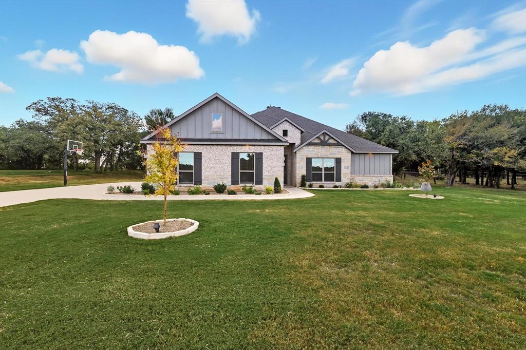 113 Oaks Springs Lane