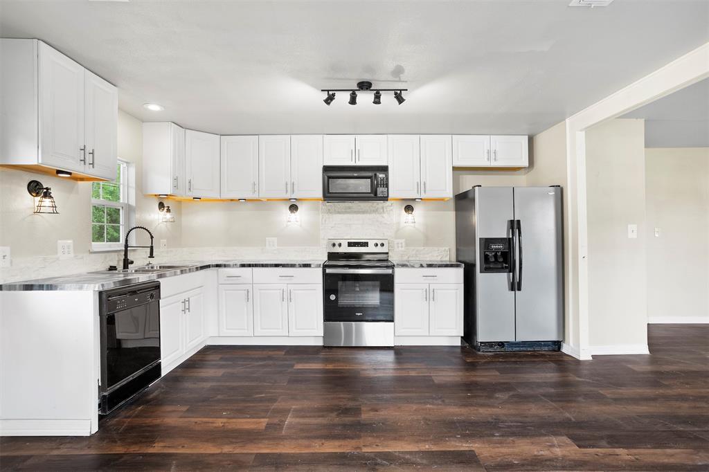 F E Larue Sub Sec 2 - Residential