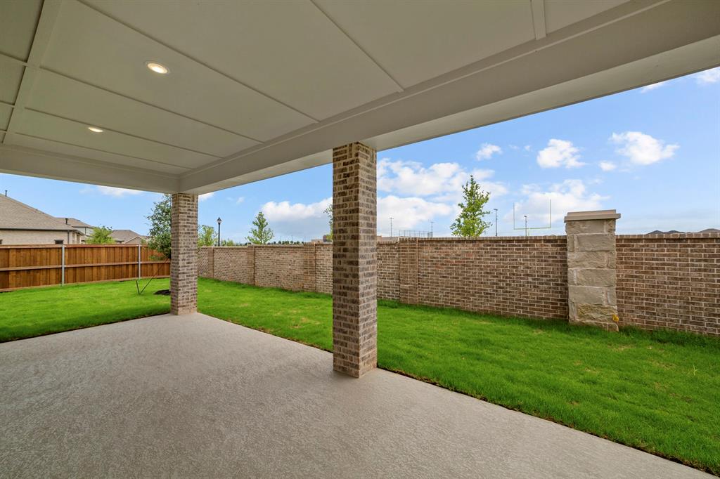 2806 Neidman Drive