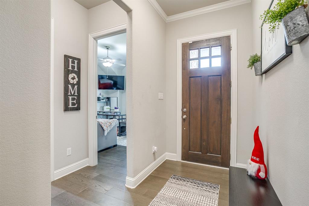 1800 Pedernales Street