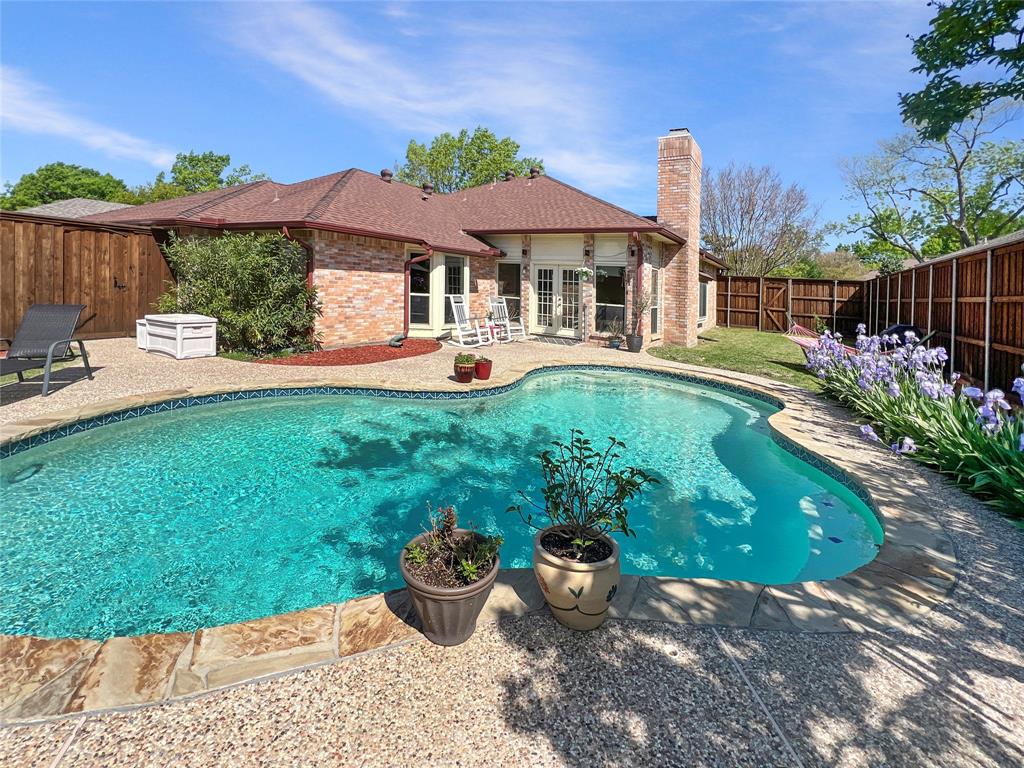 1516 Heidi Drive