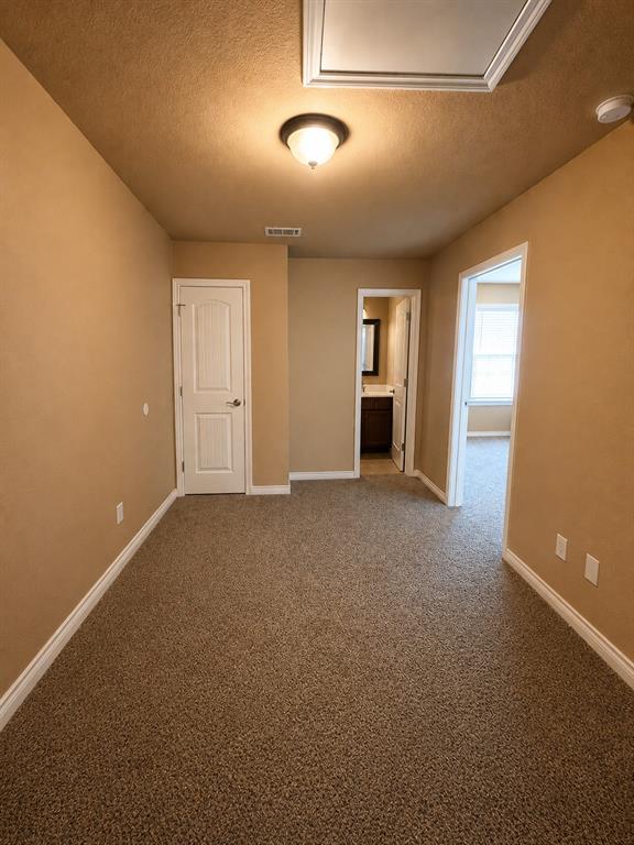 1108 Parkway Trail