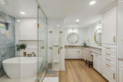 Tiny photo for 202 Glenn Avenue, Rockwall, TX 75087 (MLS # 20829324)