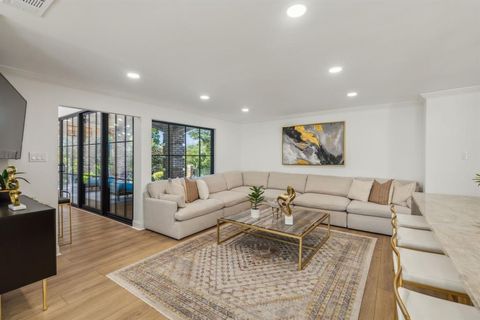 Tiny photo for 202 Glenn Avenue, Rockwall, TX 75087 (MLS # 20829324)