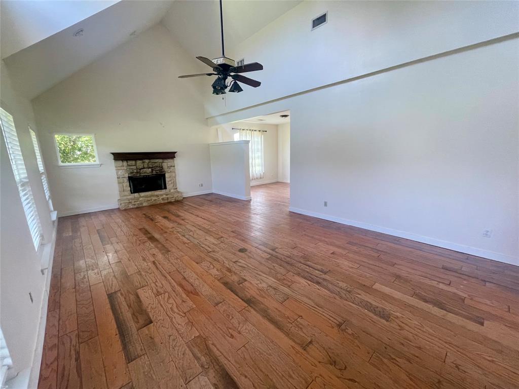 1692 Farm Road 2653 S