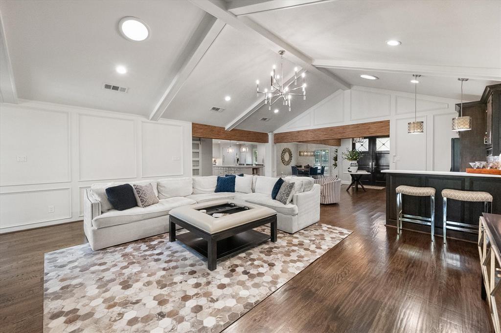 122 Oak Trail