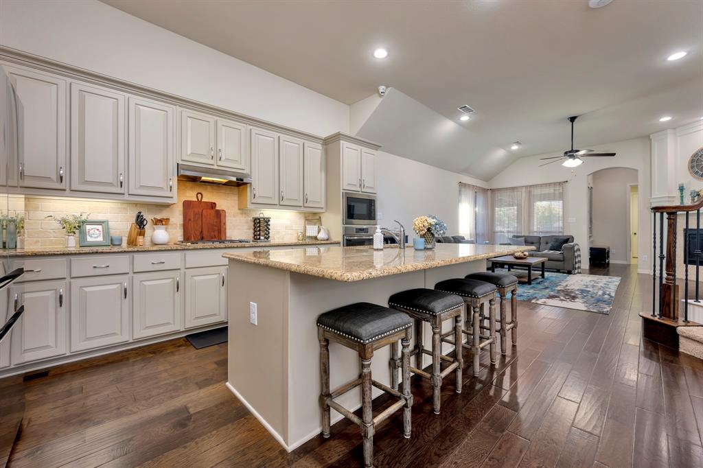 1212 Blue Lake Boulevard