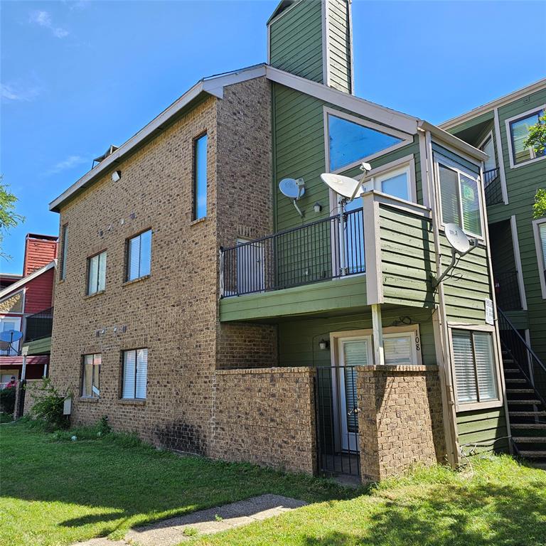 RICHLAND TRACE CONDOS - Residential Lease