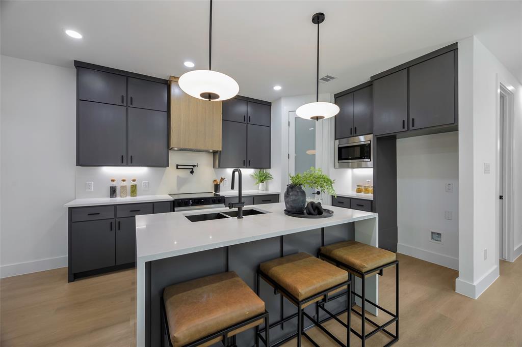 Meadowmere - Residential