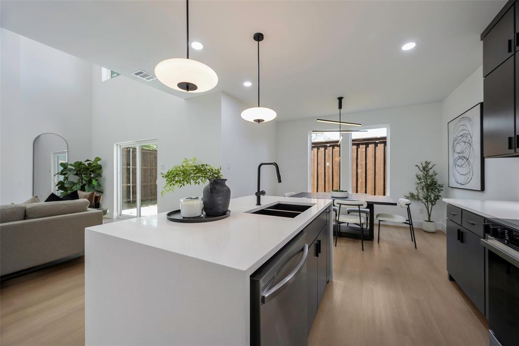 Meadowmere - Residential