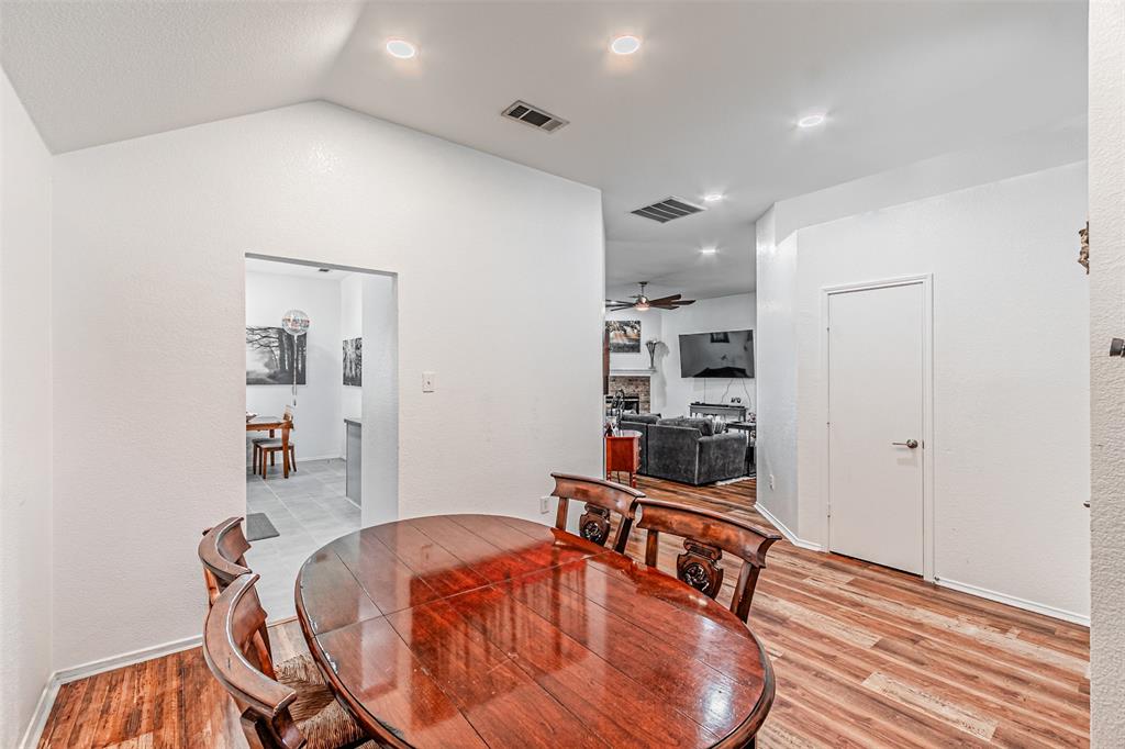 108 Oak Hollow Lane