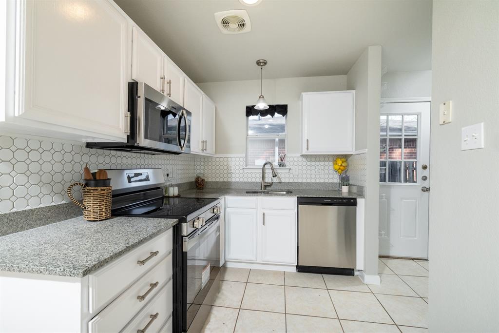 511 Hollyberry Drive