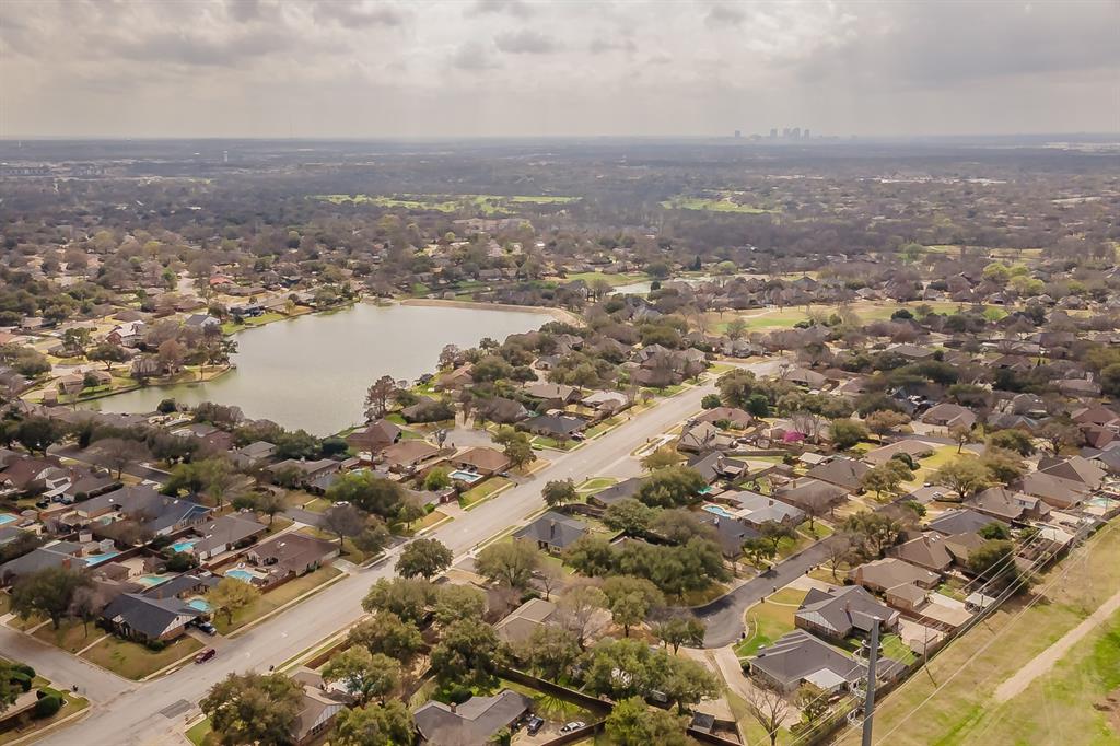 5004 Lake View Circle