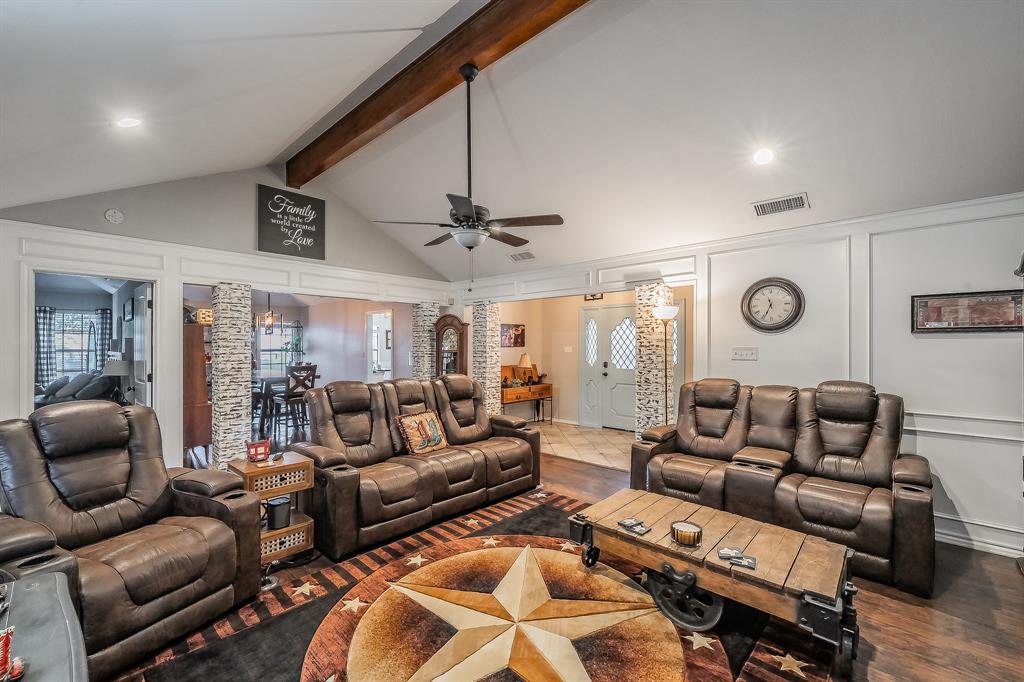 5004 Lake View Circle