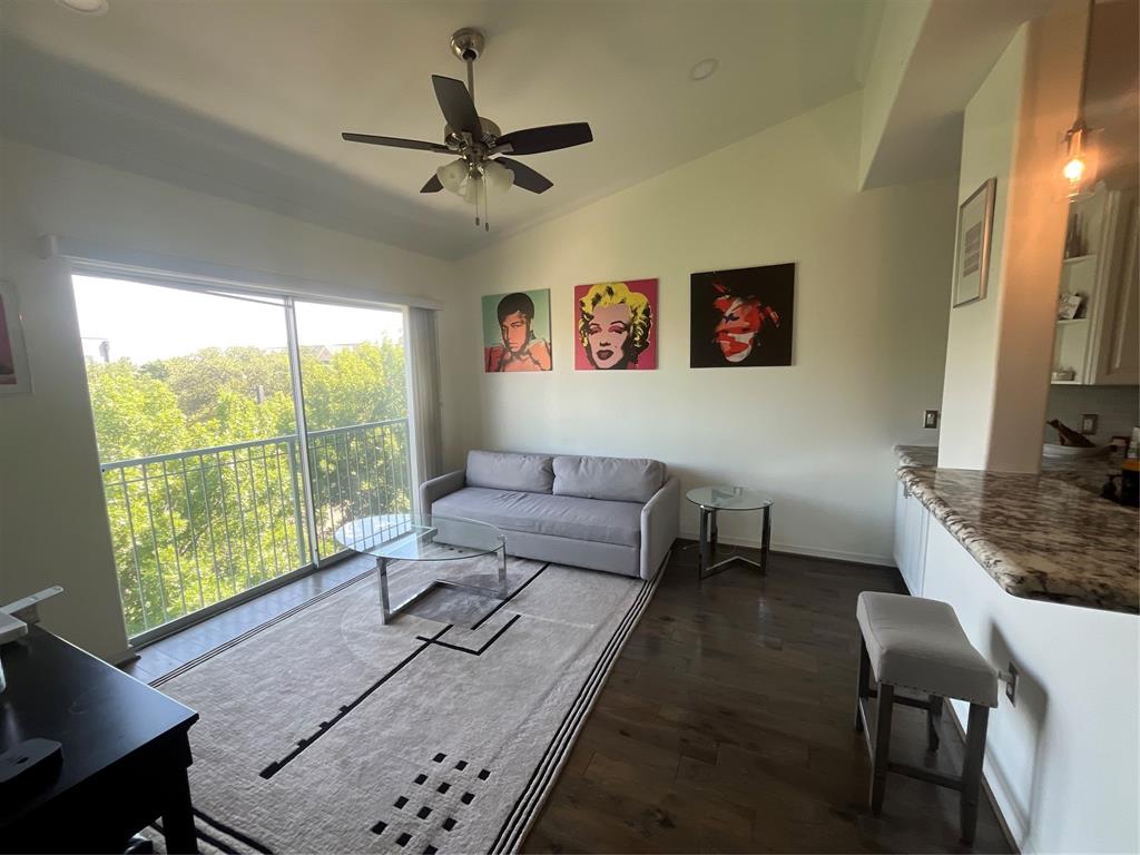 330 Las Colinas Boulevard 422