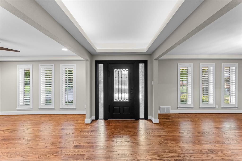 9656 Ravensway Drive