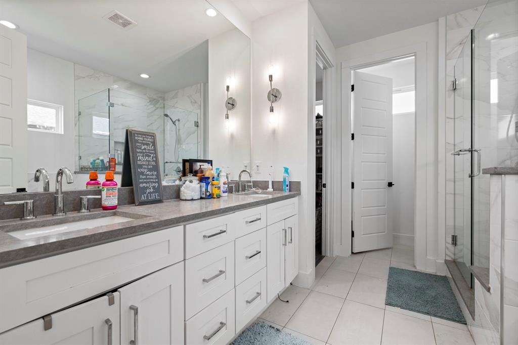 Creekside At Carter Square - Residential