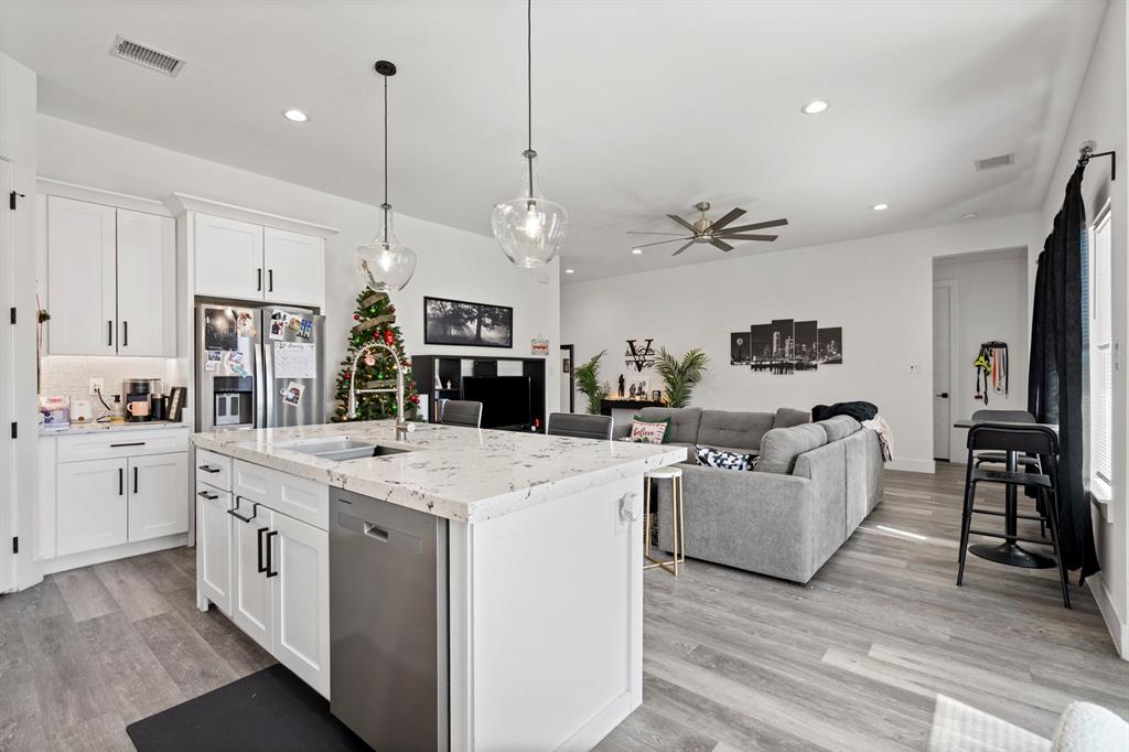 Creekside At Carter Square - Residential