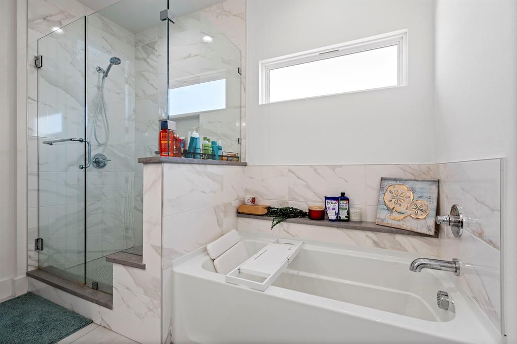 Creekside At Carter Square - Residential