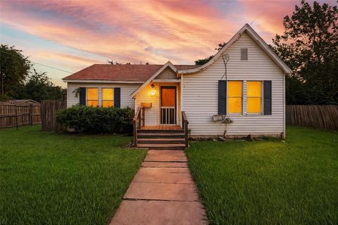 207 California Street E Sulphur Springs TX 75482