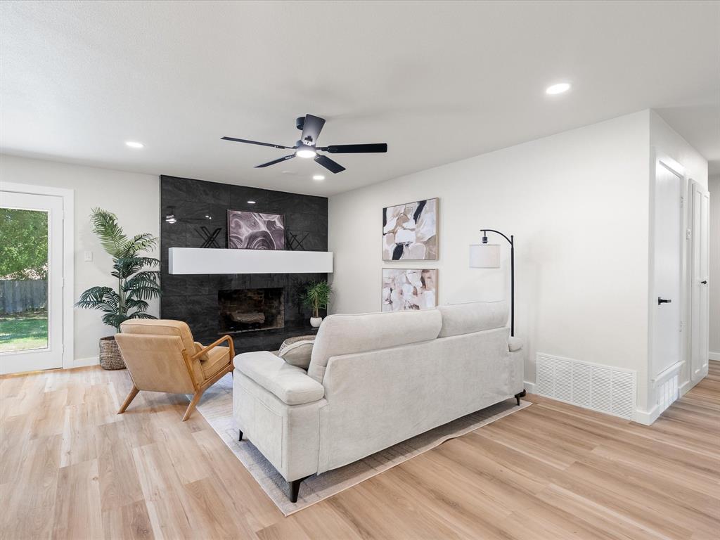 713 Hillside Drive