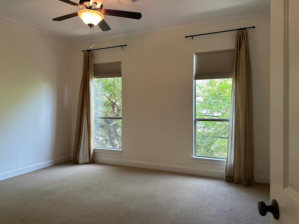 UNIVERSITY PLACE - Residential