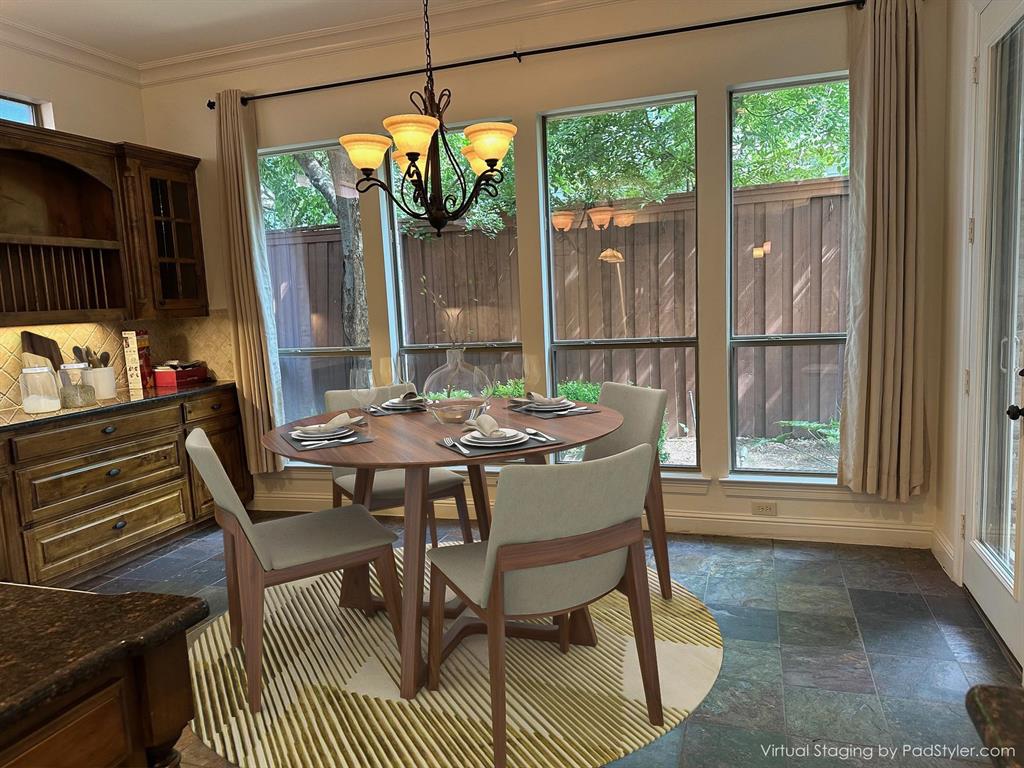 UNIVERSITY PLACE - Residential