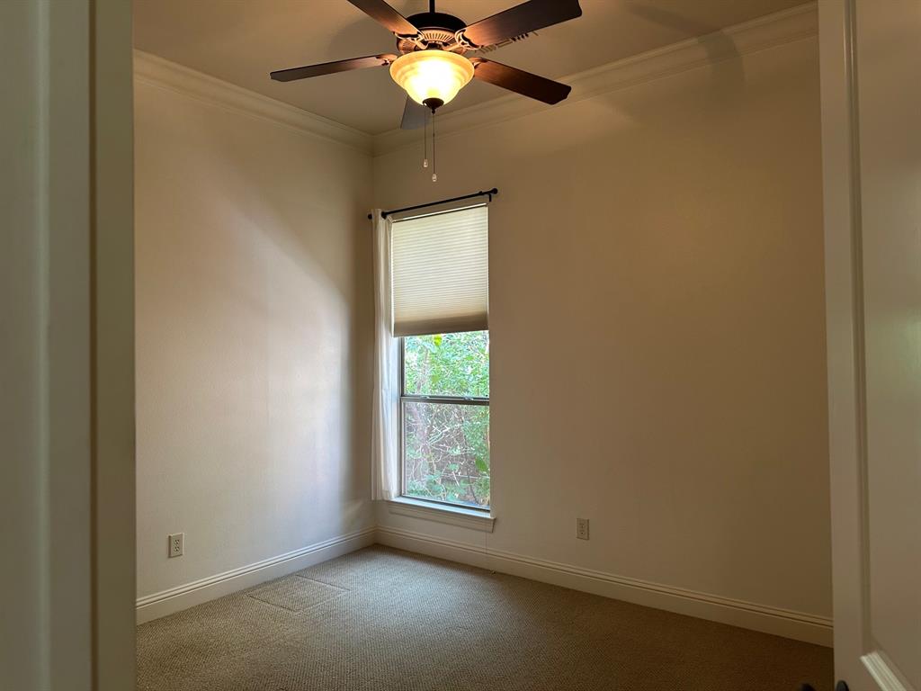 UNIVERSITY PLACE - Residential