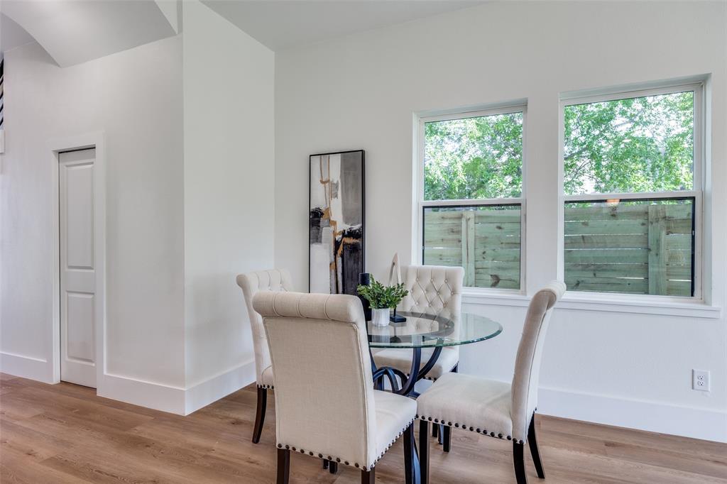 BARNES & MITCHELLS GRAND AVE - Residential Income