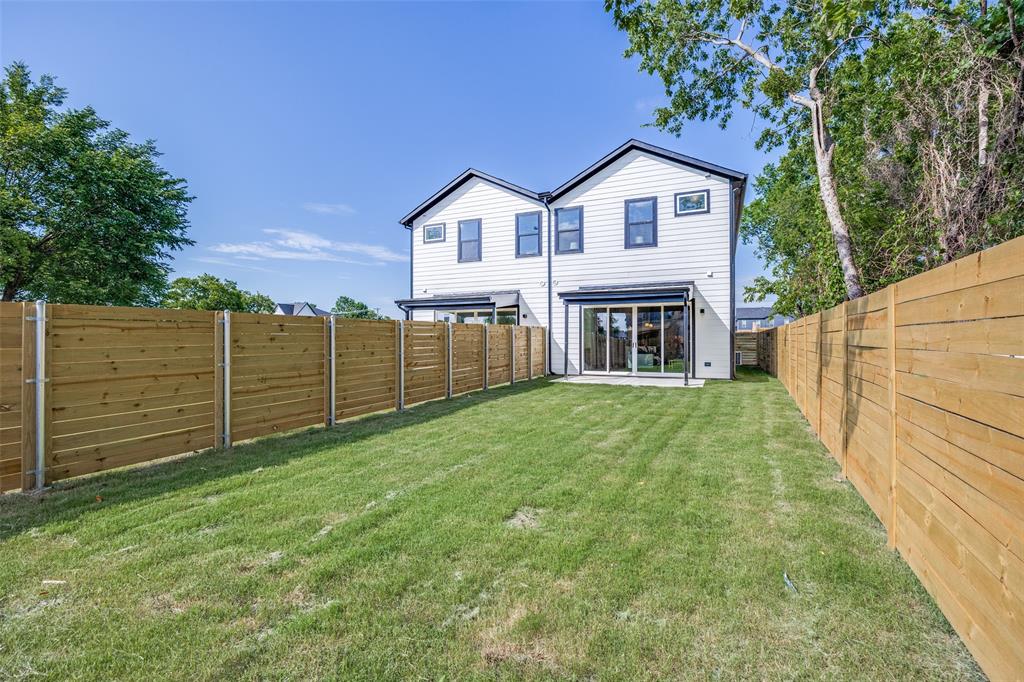 BARNES & MITCHELLS GRAND AVE - Residential Income