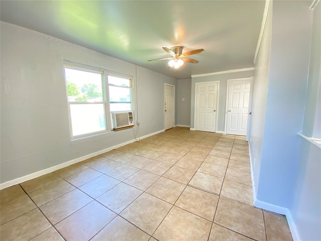 1203 Hall Street