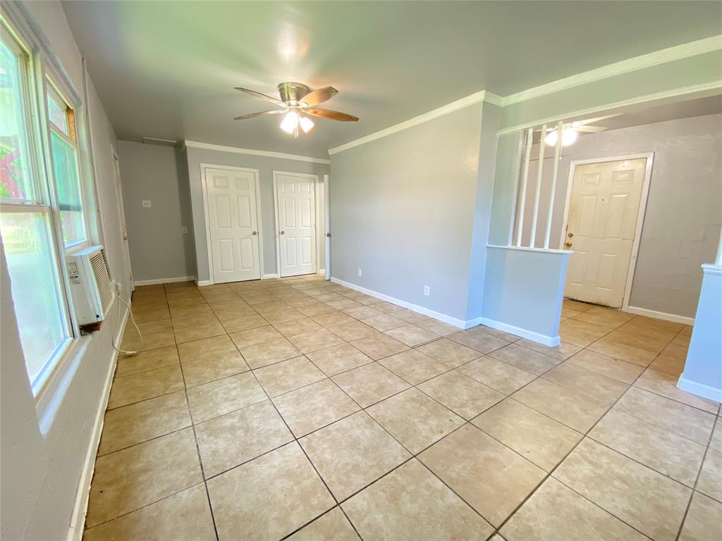 1203 Hall Street