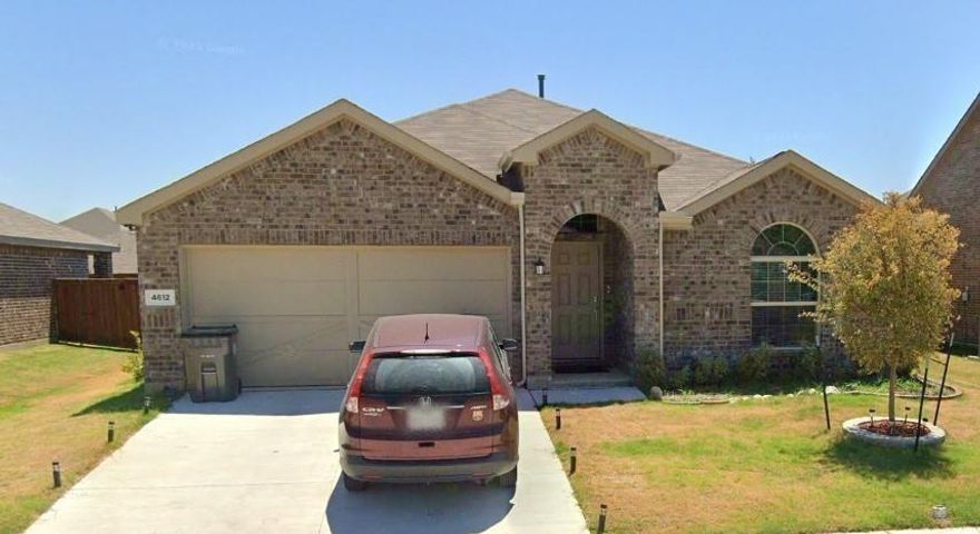 Discover this stunning 2021-built home featuring an open floor plan and impeccable upkeep.
This thoughtfully designed layout offers four bedrooms, a private study, and two full baths. The welcoming foyer opens to a wide hallway, leading past the second and third bedrooms on the left and the fourth bedroom on the right, with a full bath conveniently located between them.
At the heart of the home is a gourmet kitchen with granite countertops and GE stainless steel appliances, seamlessly overlooking the family room and breakfast nook—perfect for entertaining.
The spacious master suite boasts a large walk-in closet, dual vanities, and a separate tub and shower for ultimate comfort.
This Wi-Fi CERTIFIED™ Smart Home ensures strong connectivity and modern automation. Plus, you’ll love the convenient location near major shopping centers like Walmart, Sprouts, Kroger, Costco, HEB and Target (planned) and a lot of dining restaurants.
Don’t wait—this beautiful home won’t last long!