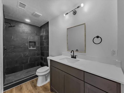 1236 Harrison Lane Hurst TX 76053