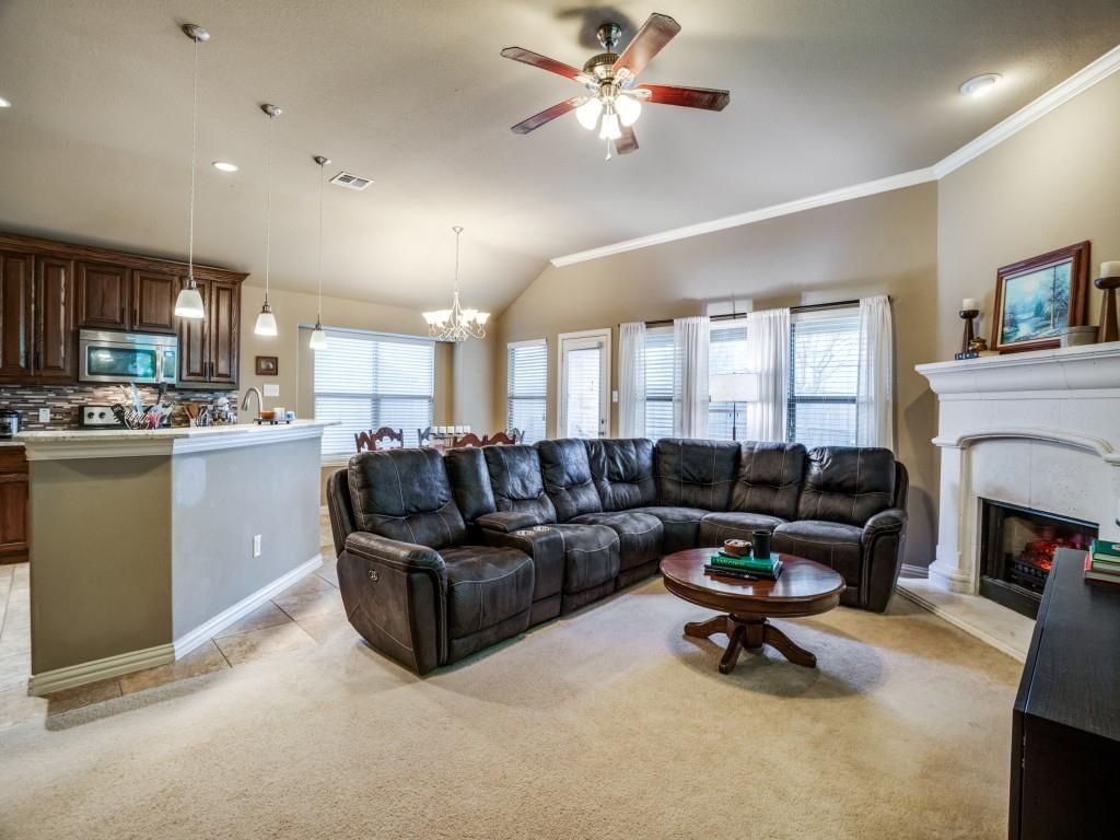 Photo of 315 Crosscreek Drive, Princeton, TX 75407 (MLS # 21162485)