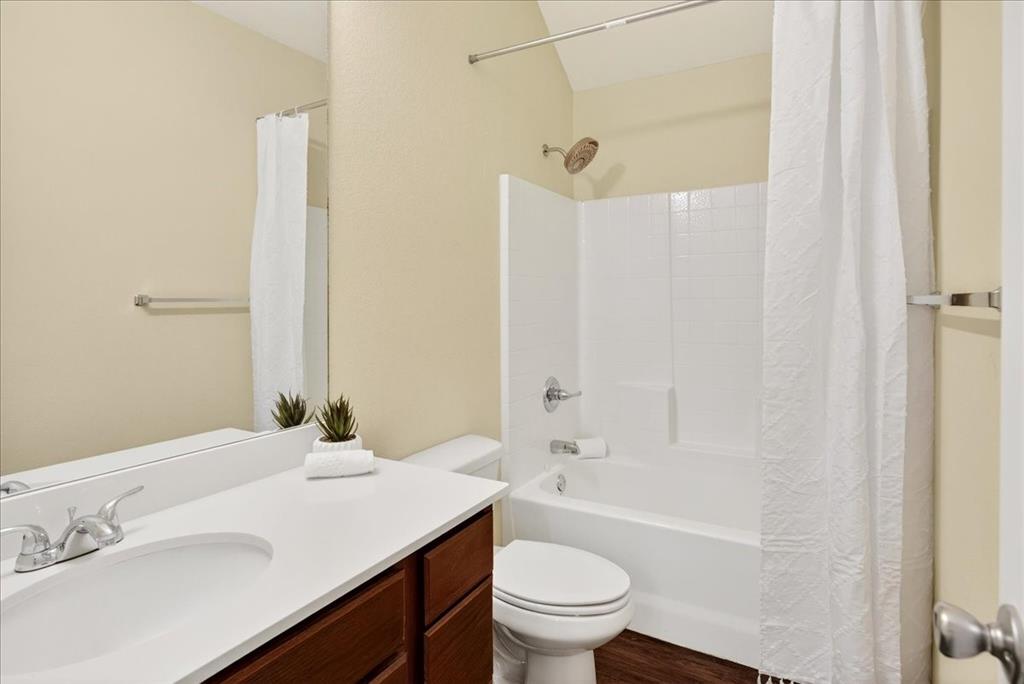 Loon Bay - Residential