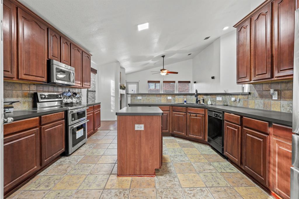 Woodlake West Ph 5 - Residential Lease