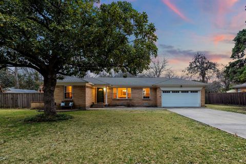 504 Pittman Street Richardson TX 75081