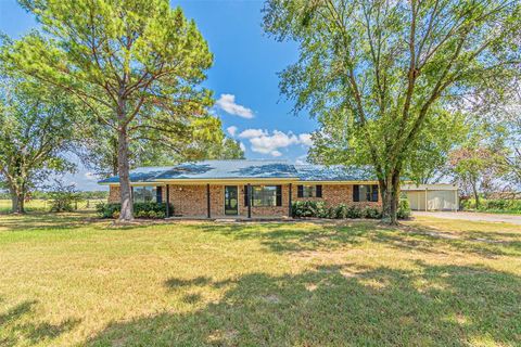 Photo of 401 Vz County Road 2429, Canton, TX 75103 (MLS # 21095829) Photo of 401 Vz County Road 2429, Canton, TX 75103 (MLS # 21095829)