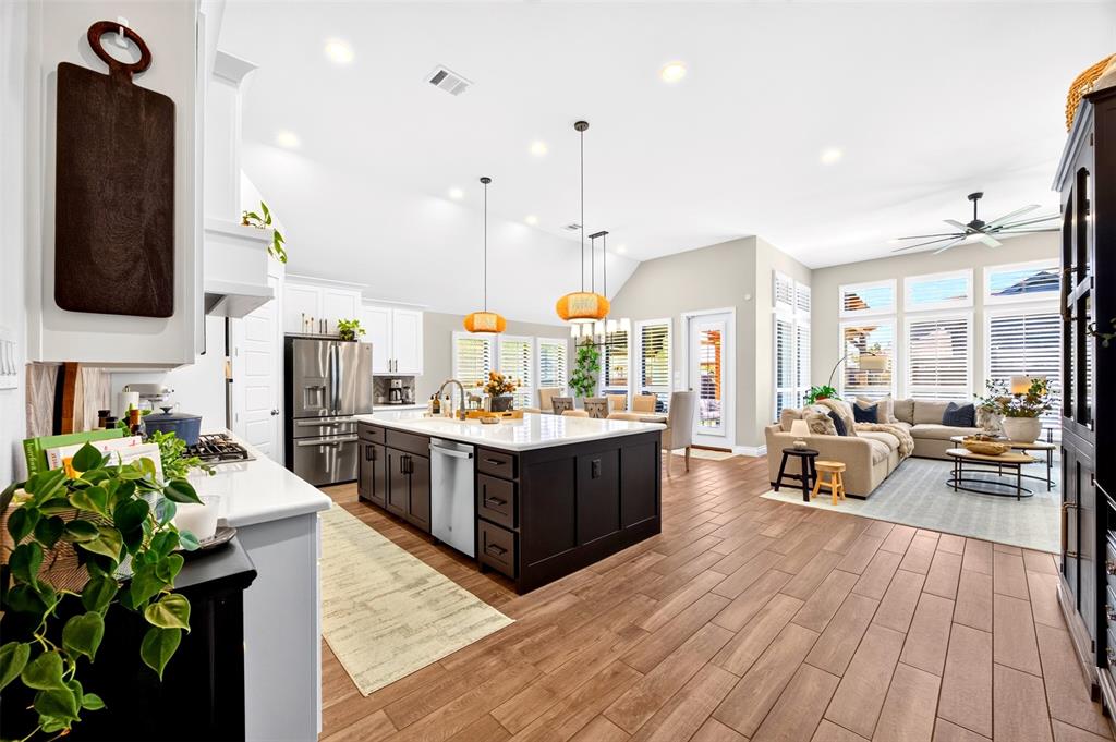 4117 Hawthorn Drive