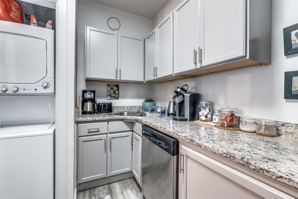 5963 Ross Ave Condos - Residential