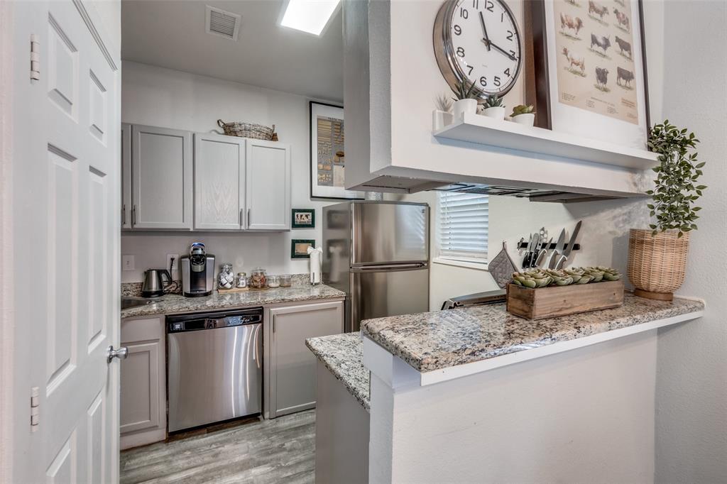 5963 Ross Ave Condos - Residential