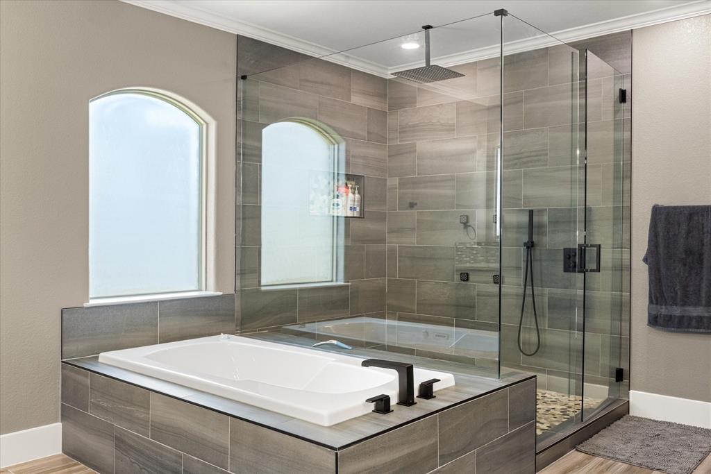 1203 Huntington Cove Court