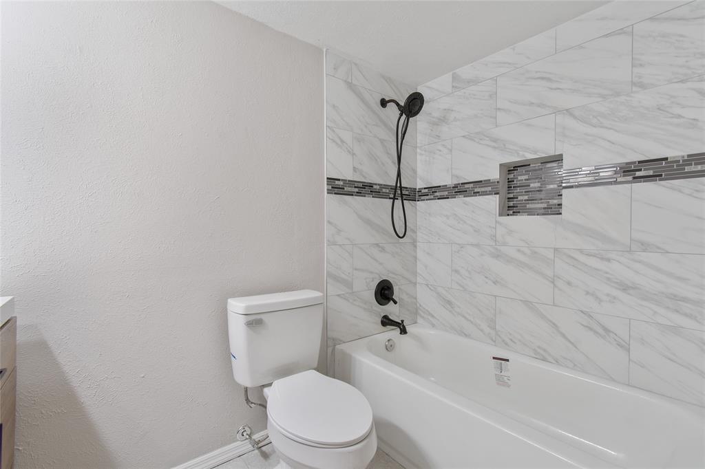 Fairmeadows 10 - Residential