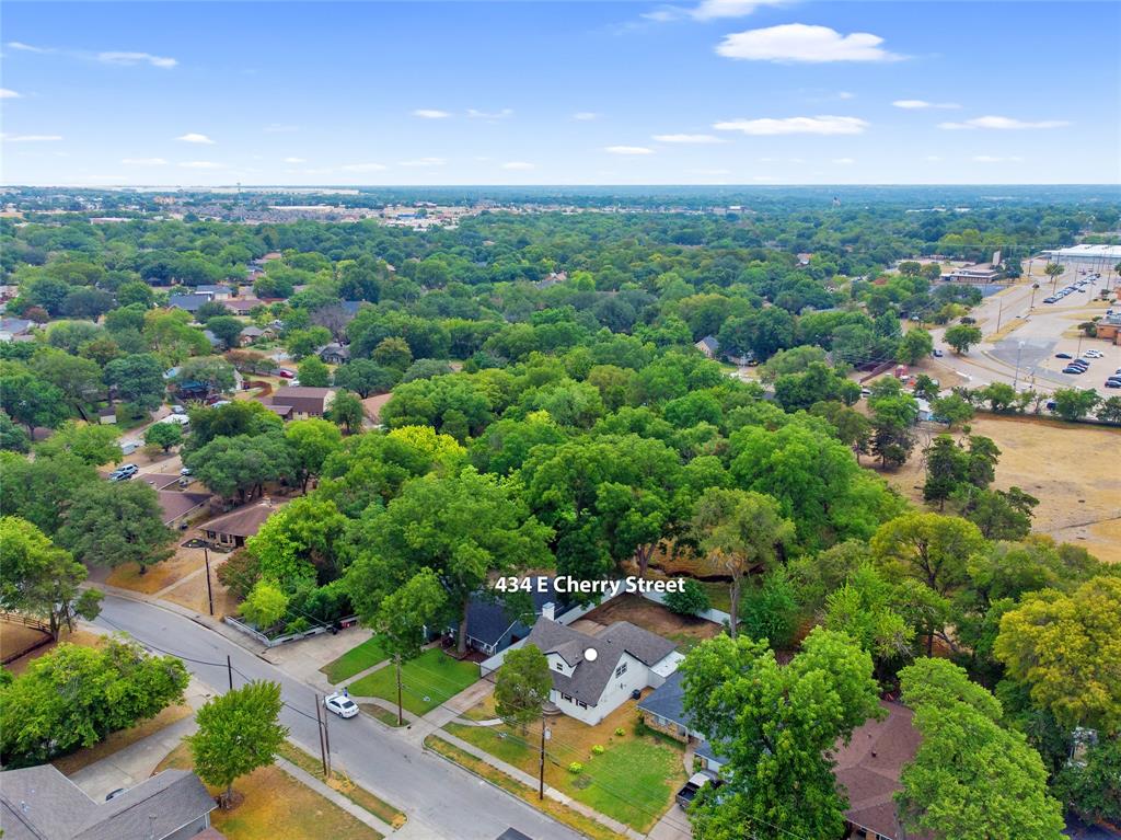 Fairmeadows 10 - Residential