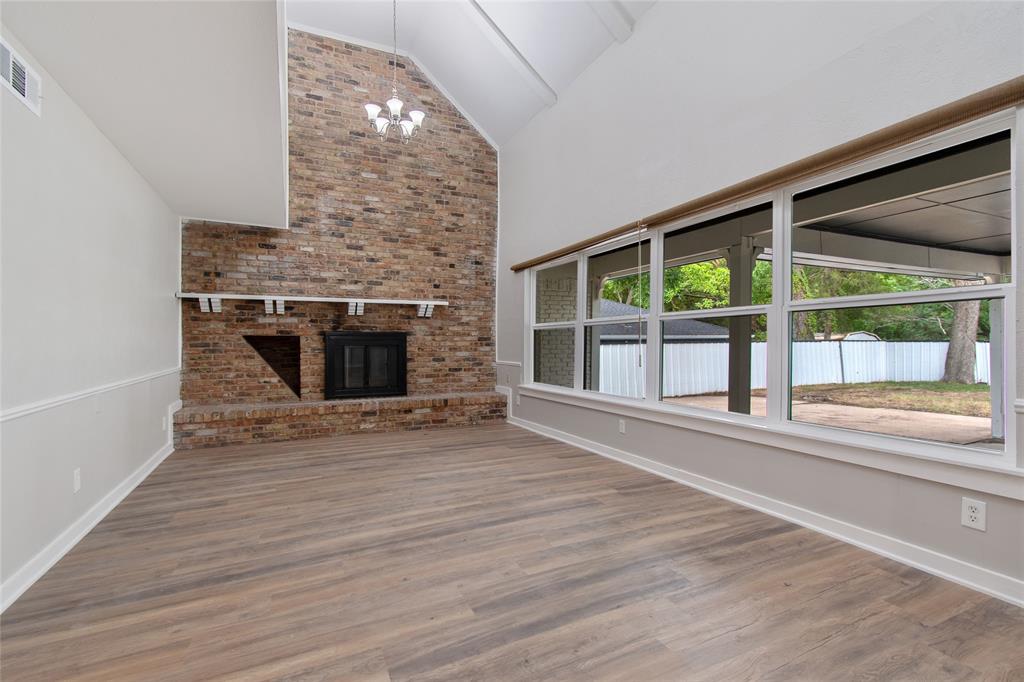 Fairmeadows 10 - Residential