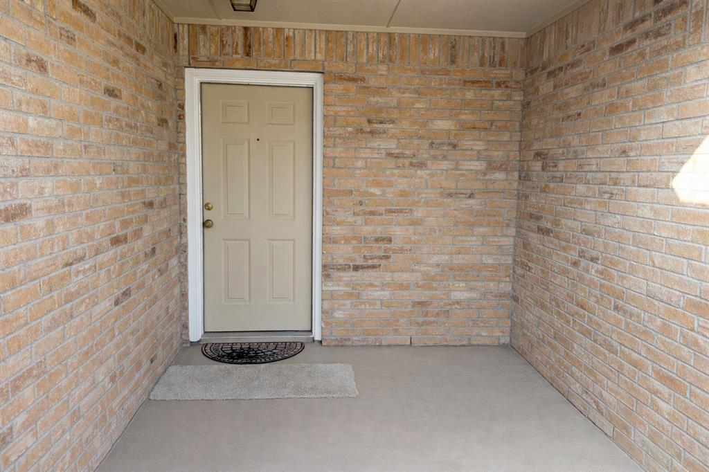 3819 Kiest Valley Court