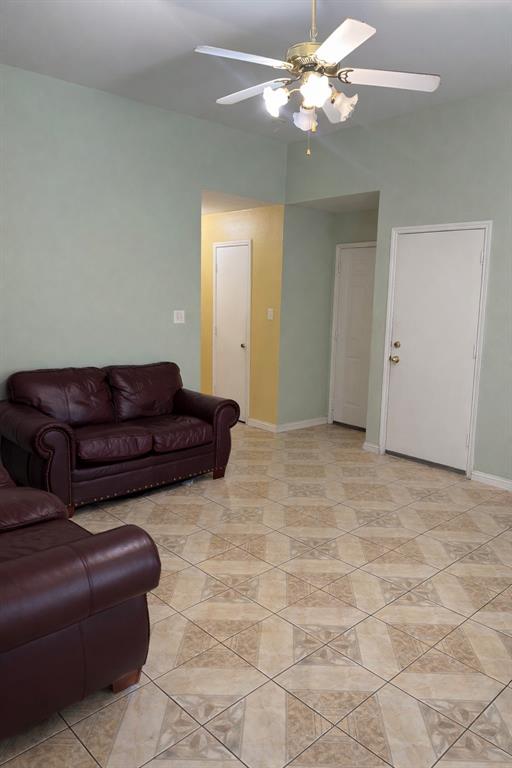 3819 Kiest Valley Court